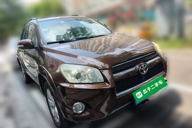Used Toyota RAV4 2011 2.0L Automatic 4x4 Edition Front Right 45 Deg