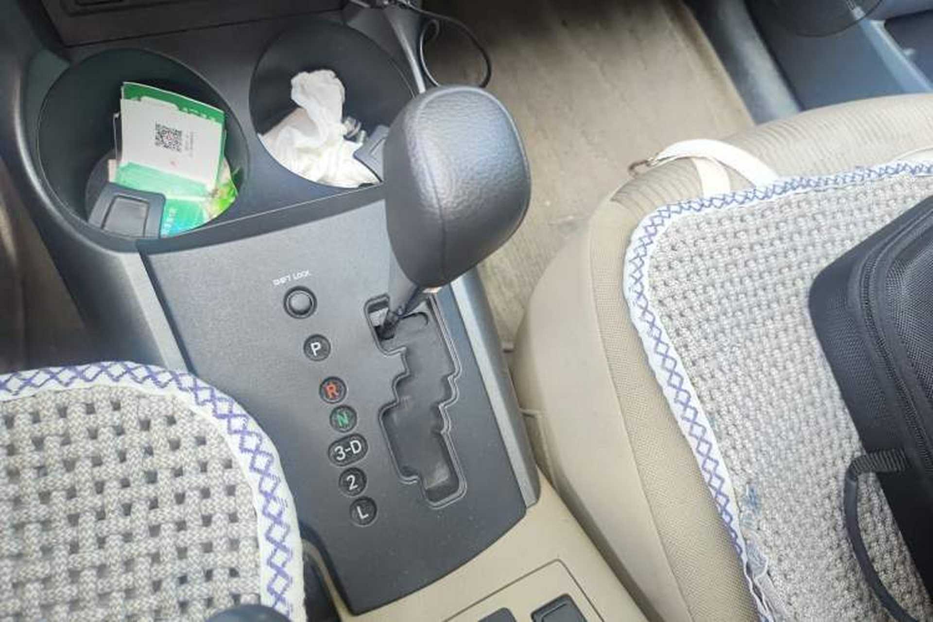 Used Toyota RAV4 2011 2.0L Automatic 4x4 Edition Gear Lever