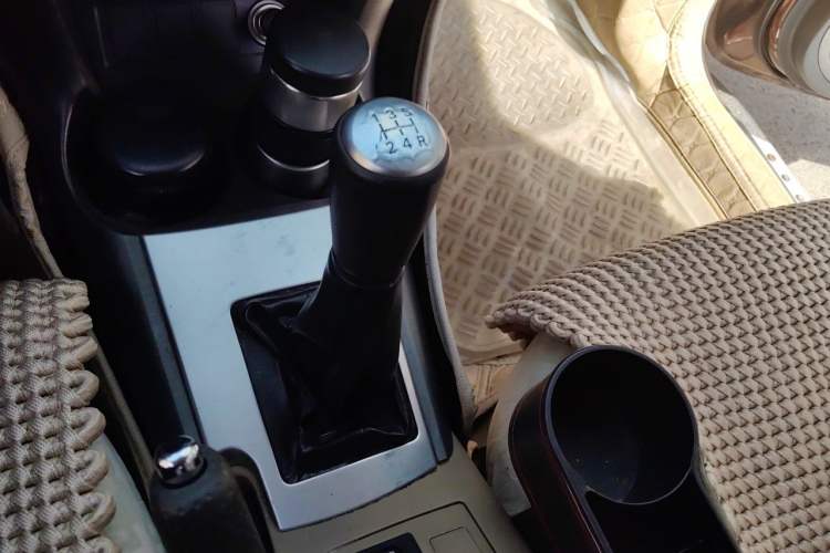 Used Toyota RAV4 2011 2.0L Manual 4x4 Edition Gear Lever