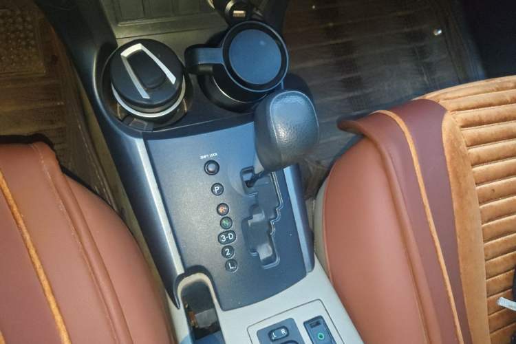 Used Toyota RAV4 2011 2.0L Automatic 4x4 Edition Gear Lever
