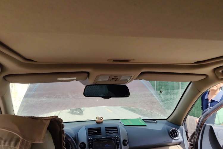 Used Toyota RAV4 2011 2.0L Manual 4x4 Edition Headliner