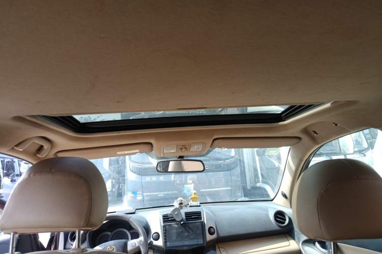 Used Toyota RAV4 2011 2.0L Automatic Luxury Edition Headliner