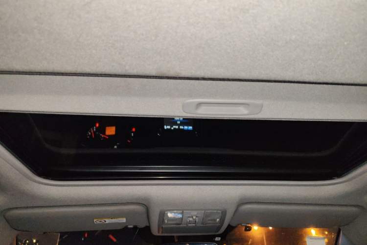 Used Toyota RAV4 2011 2.4L Automatic 4x4 Luxury Edition Headliner