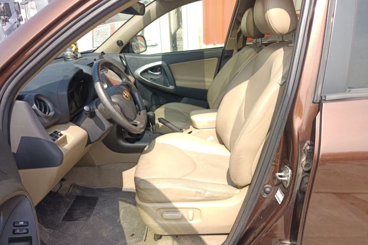 Used Toyota RAV4 2011 2.0L Automatic Luxury Edition Left Front Seat