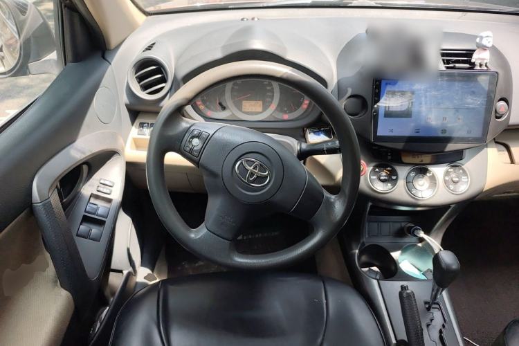 Used Toyota RAV4 2011 2.0L Automatic 4x4 Edition Steering Wheel