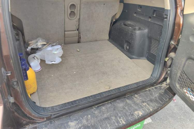 Used Toyota RAV4 2011 2.0L Automatic Classic Edition Trunk