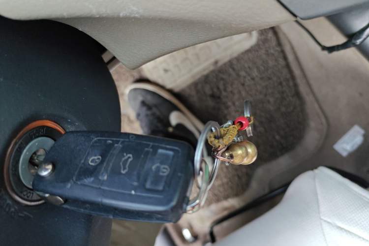 Used Toyota RAV4 2011 2.0L Automatic Classic Edition Vehicle Key