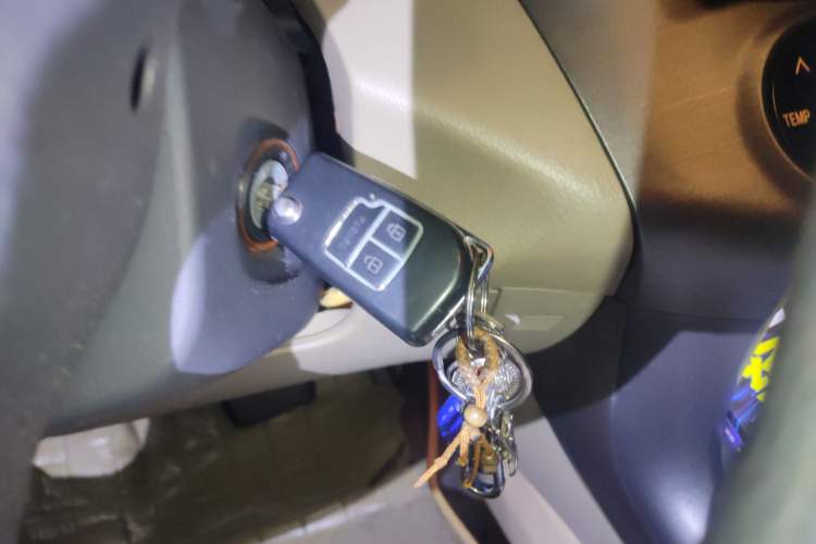 Used Toyota RAV4 2011 2.0L Automatic 4x4 Edition Vehicle Key