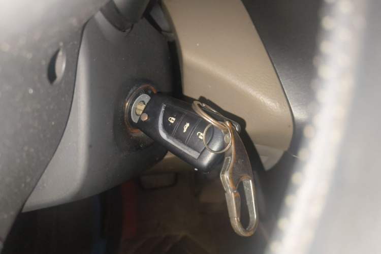 Used Toyota RAV4 2011 2.0L Automatic Classic Edition Vehicle Key