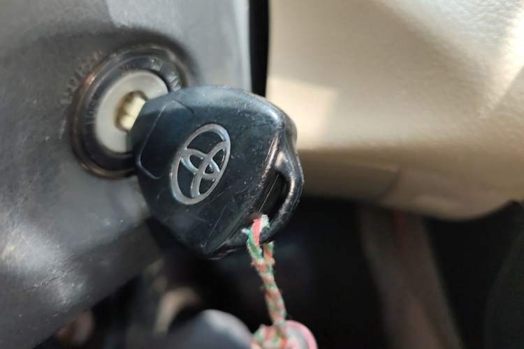 Used Toyota RAV4 2011 2.0L Automatic 4x4 Edition Vehicle Key