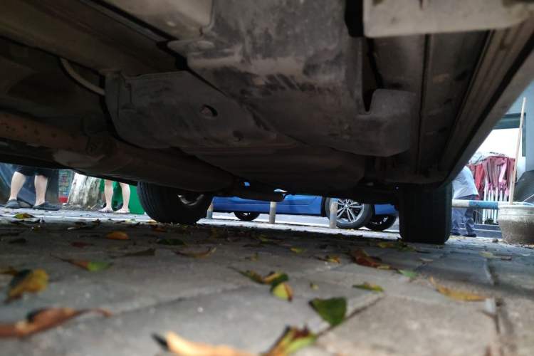 Used Toyota RAV4 2011 2.0L Automatic Luxury Edition Chassis Front Left