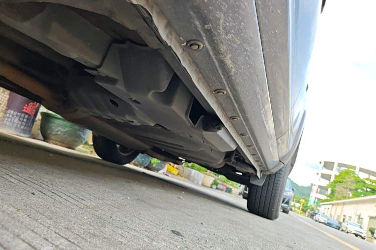 Used Toyota RAV4 2011 2.0L Automatic Luxury Edition Chassis Front Left