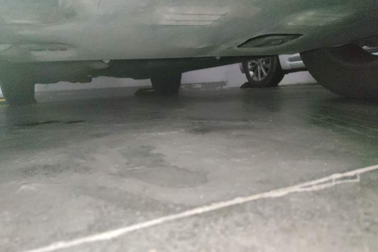 Used Toyota RAV4 2011 2.0L Automatic Luxury Edition Chassis Front Right