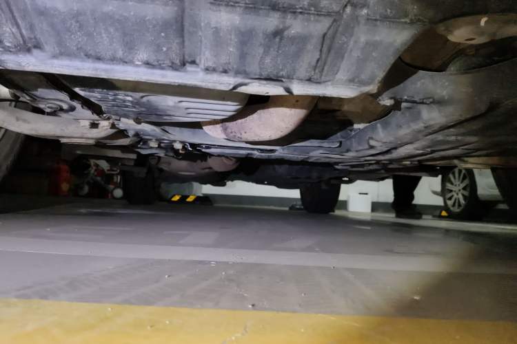 Used Toyota RAV4 2011 2.0L Automatic Luxury Edition Chassis Front