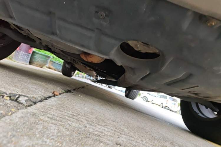 Used Toyota RAV4 2011 2.0L Automatic Luxury Edition Chassis Front