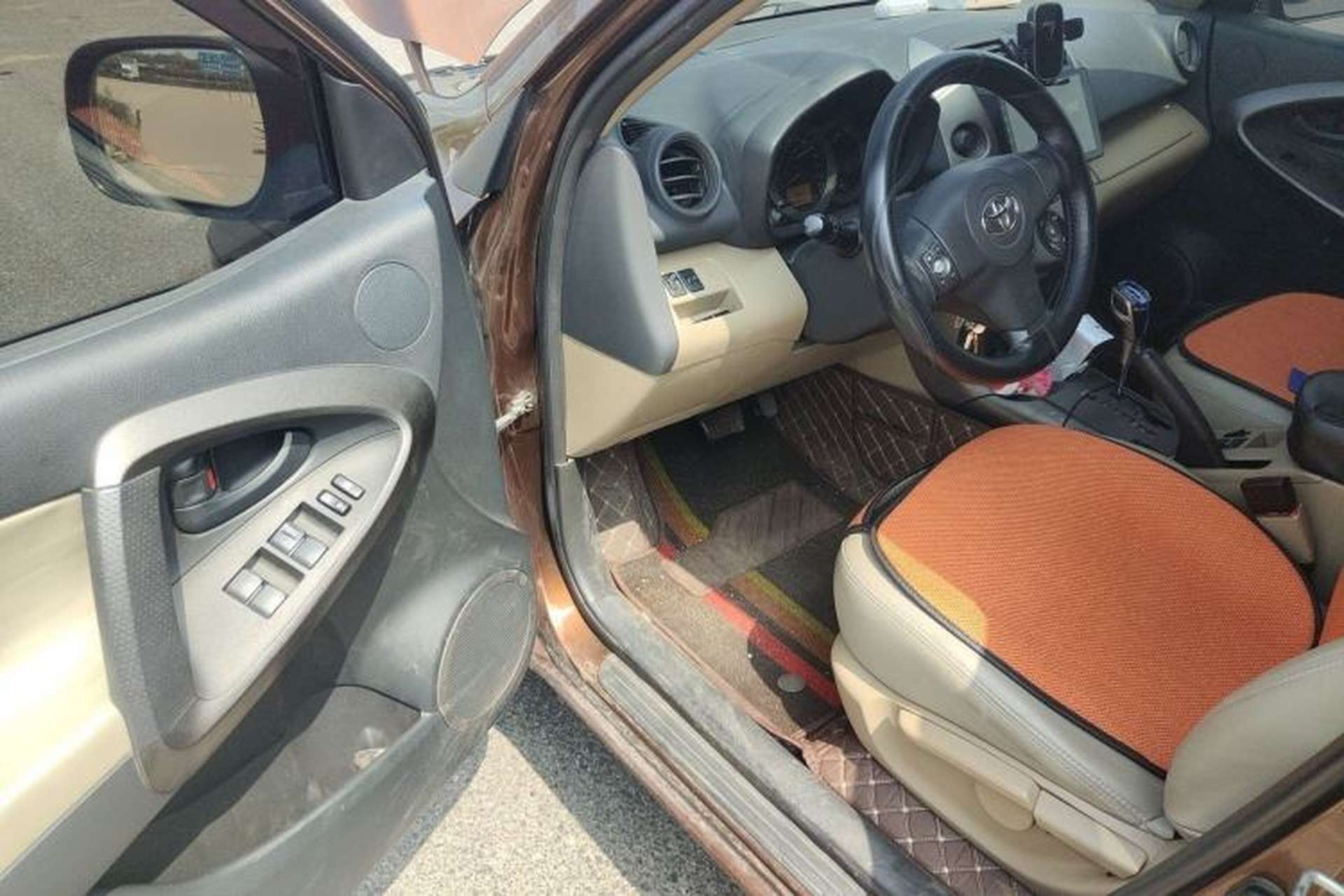 Used Toyota RAV4 2011 2.0L Automatic Classic Edition Driver Seat