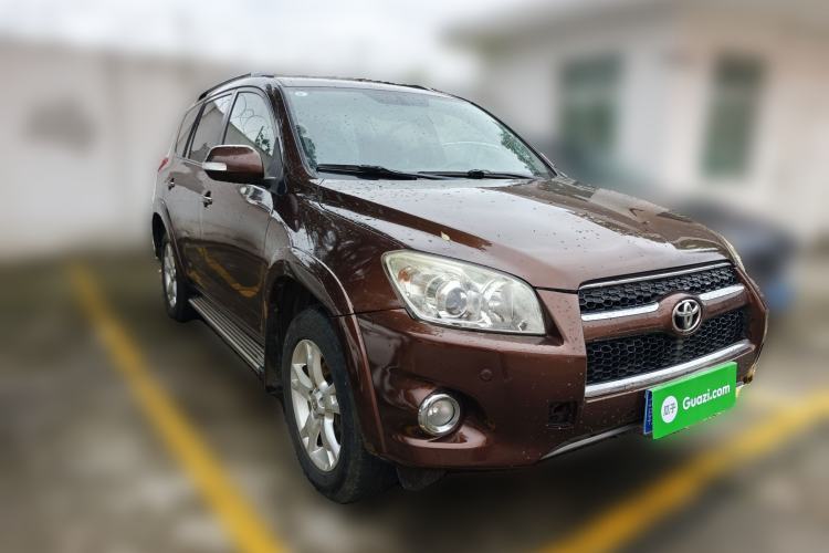 Used Toyota RAV4 2011 2.4L Automatic 4x4 Luxury Edition Front Right 45 Deg