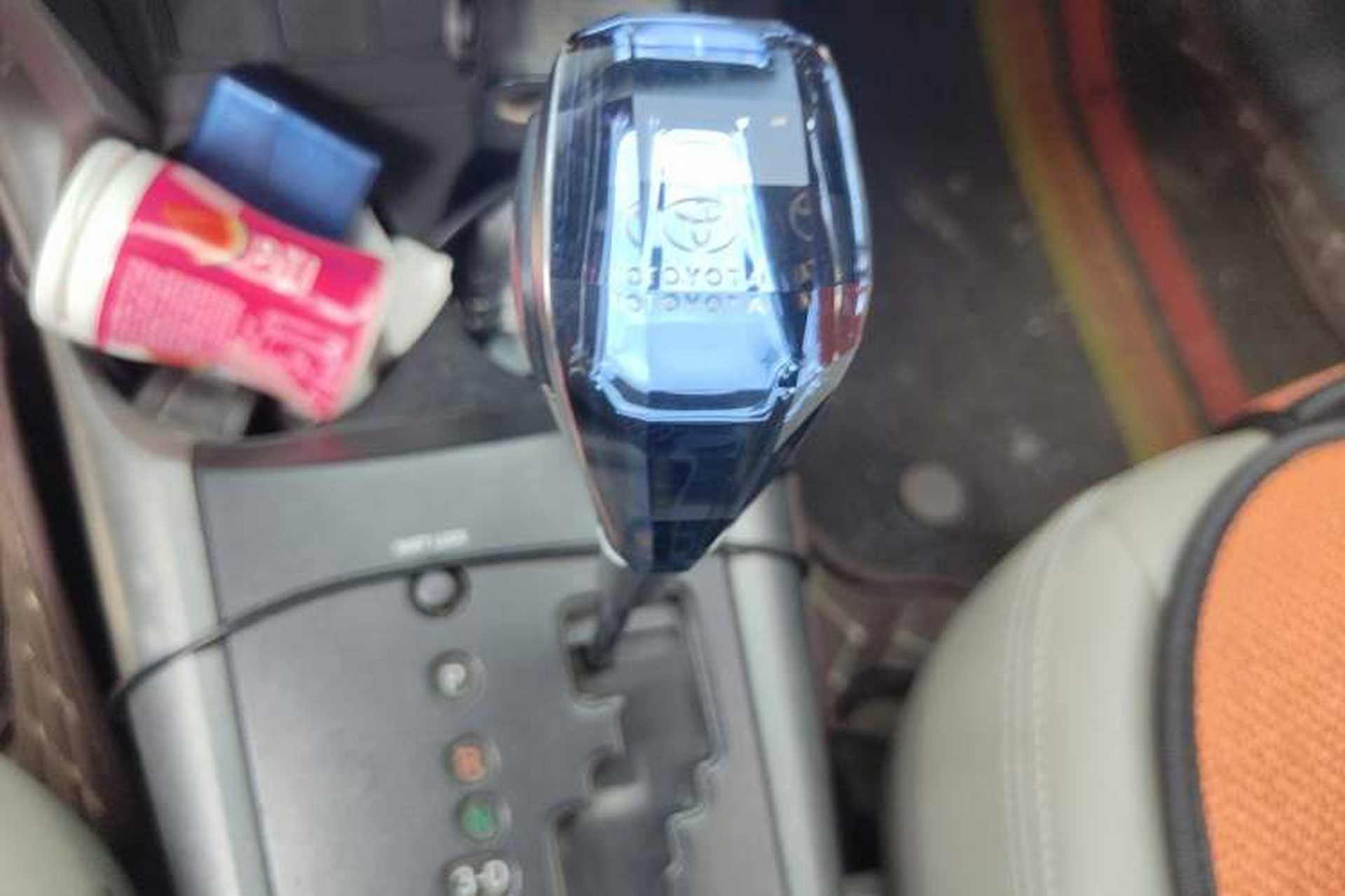 Used Toyota RAV4 2011 2.0L Automatic Classic Edition Gear Lever