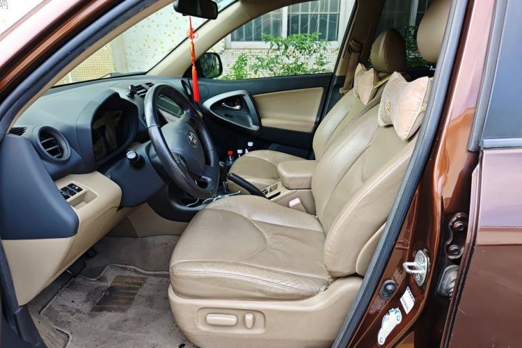 Used Toyota RAV4 2011 2.0L Automatic Luxury Edition Left Front Seat