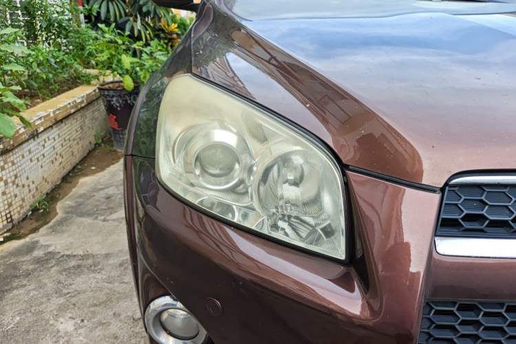 Used Toyota RAV4 2011 2.0L Automatic Luxury Edition Right Front Headlight