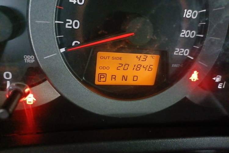 Used Toyota RAV4 2011 2.4L Automatic 4x4 Supreme Edition Odometer Close Up