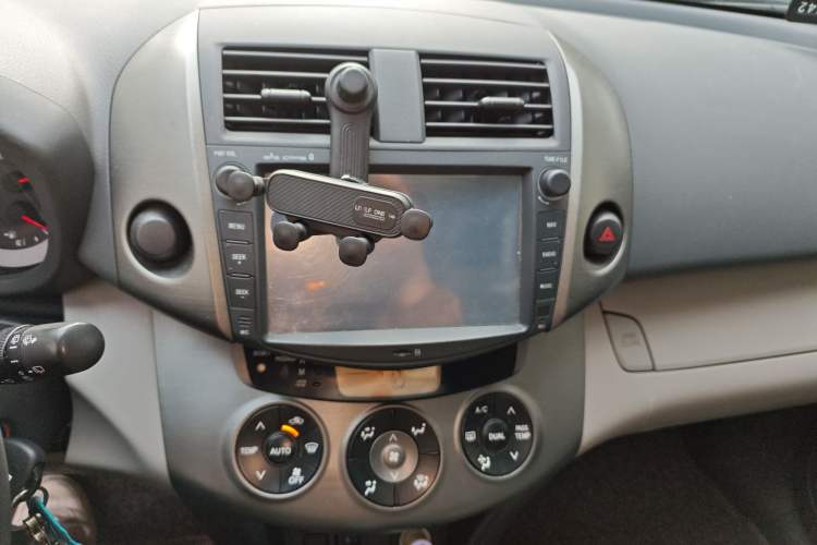 Used Toyota RAV4 2011 2.0L Automatic Luxury Edition Audio And AC Panel