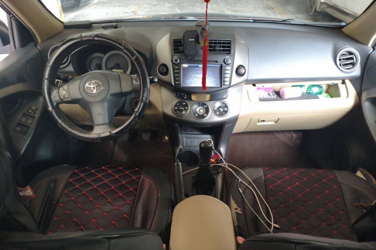 Used Toyota RAV4 2011 2.0L Manual Classic Edition Center Console