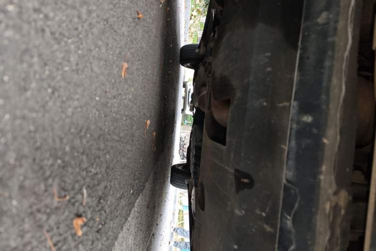 Used Toyota RAV4 2011 2.0L Automatic Luxury Edition Chassis Front