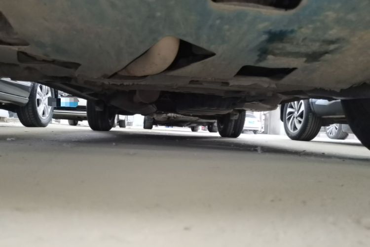Used Toyota RAV4 2011 2.0L Automatic Luxury Edition Chassis Front