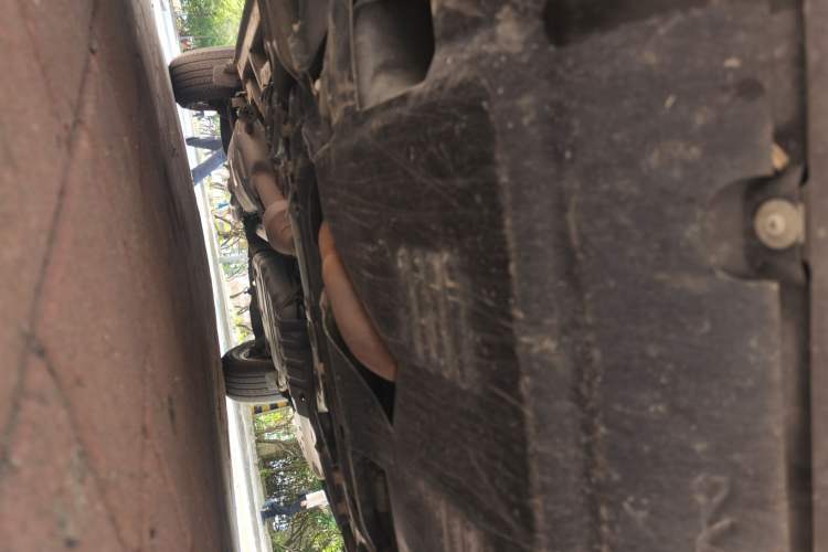 Used Toyota RAV4 2011 2.4L Automatic 4x4 Luxury Edition Chassis Front