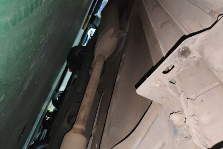 Used Toyota RAV4 2011 2.4L Automatic 4x4 Luxury Edition Chassis Front Right
