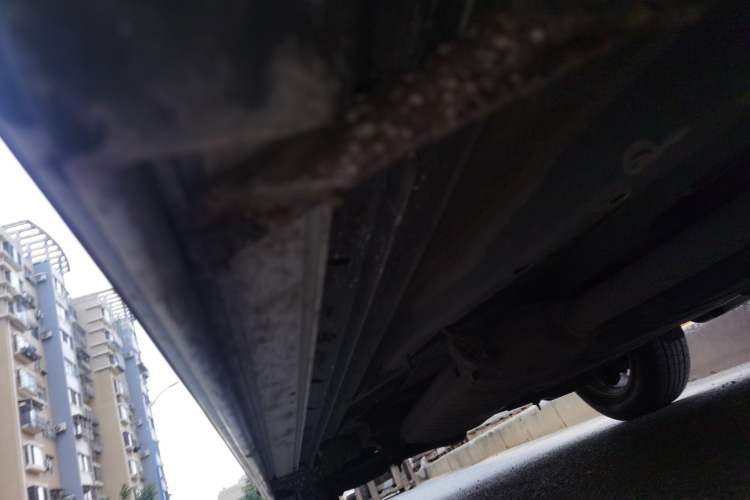 Used Toyota RAV4 2011 2.4L Automatic 4x4 Luxury Edition Chassis Front Right