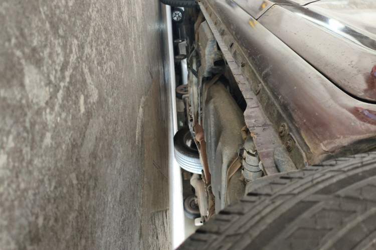 Used Toyota RAV4 2011 2.0L Manual Classic Edition Chassis Rear Left