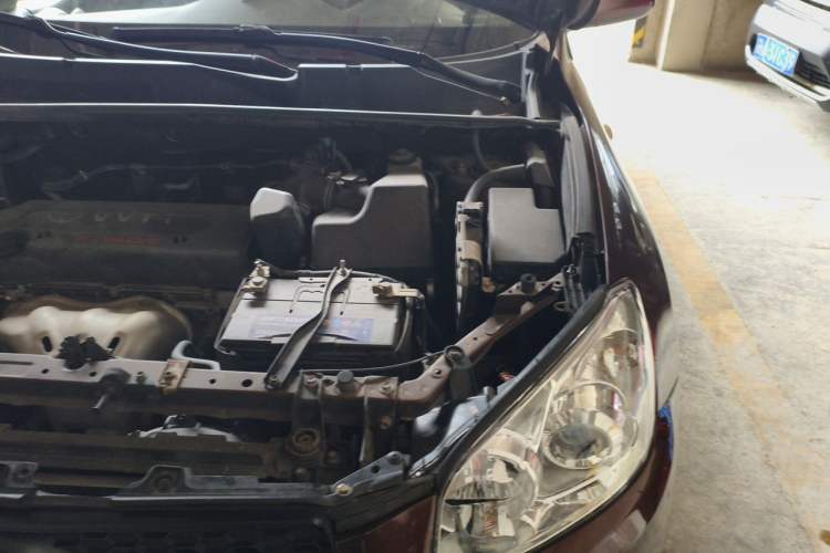 Used Toyota RAV4 2011 2.0L Manual Classic Edition Engine Bay Left