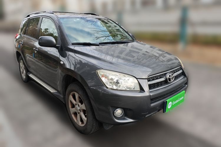 Used Toyota RAV4 2011 2.0L Automatic Luxury Edition Front Right 45 Deg