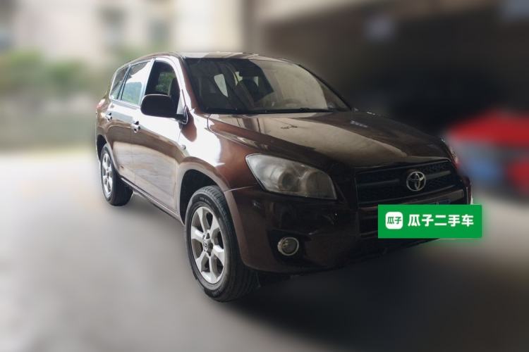 Used Toyota RAV4 2011 2.0L Manual Classic Edition Front Right 45 Deg
