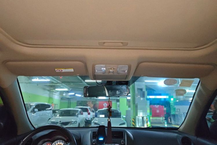 Used Toyota RAV4 2011 2.4L Automatic 4x4 Luxury Edition Headliner