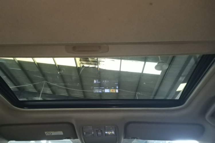 Used Toyota RAV4 2011 2.0L Automatic Luxury Edition Headliner