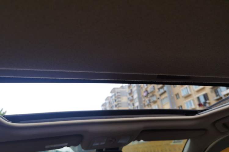 Used Toyota RAV4 2011 2.4L Automatic 4x4 Luxury Edition Headliner