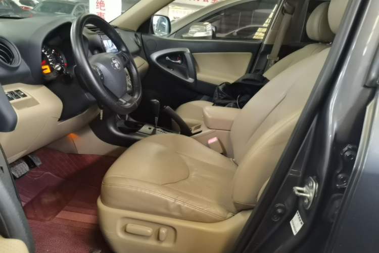 Used Toyota RAV4 2011 2.0L Automatic Luxury Edition Left Front Seat