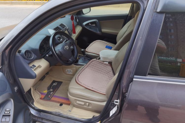 Used Toyota RAV4 2011 2.4L Automatic 4x4 Luxury Edition Left Front Seat