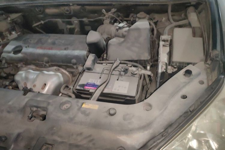 Used Toyota RAV4 2011 2.0L Automatic 4x4 Edition Engine Bay Left