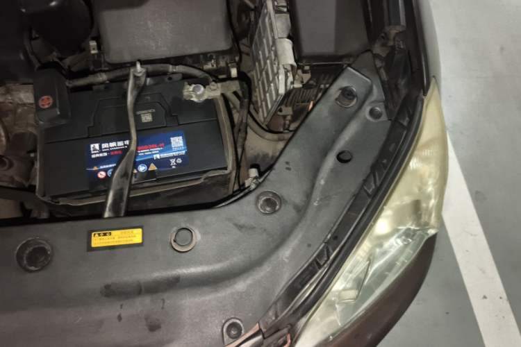 Used Toyota RAV4 2011 2.0L Automatic Classic Edition Engine Bay Left