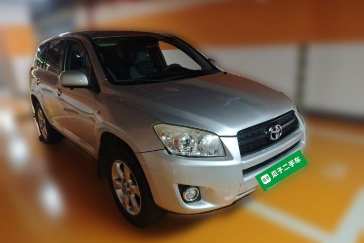 Used Toyota RAV4 2011 2.0L Automatic Classic Edition Front Right 45 Deg