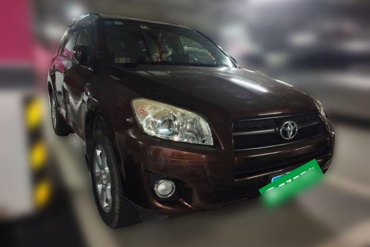Used Toyota RAV4 2011 2.0L Automatic Classic Edition Front Right 45 Deg