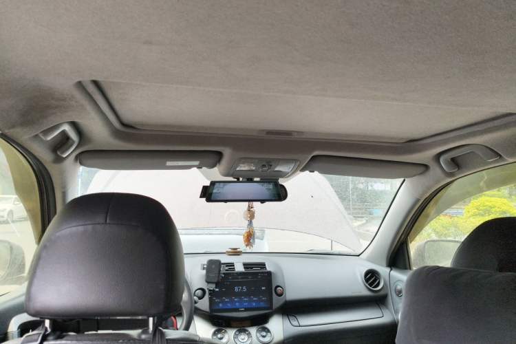 Used Toyota RAV4 2011 2.4L Automatic 4x4 Luxury Edition Headliner