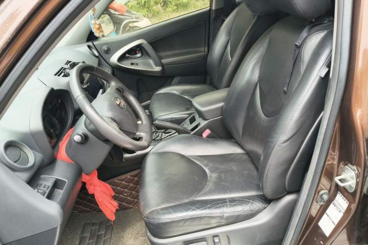 Used Toyota RAV4 2011 2.4L Automatic 4x4 Luxury Edition Left Front Seat