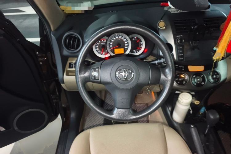 Used Toyota RAV4 2011 2.0L Automatic Classic Edition Steering Wheel