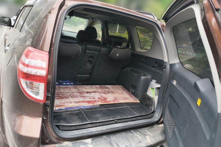 Used Toyota RAV4 2011 2.4L Automatic 4x4 Luxury Edition Trunk
