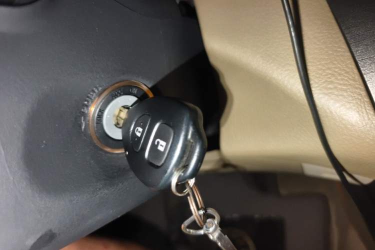 Used Toyota RAV4 2011 2.0L Automatic Classic Edition Vehicle Key
